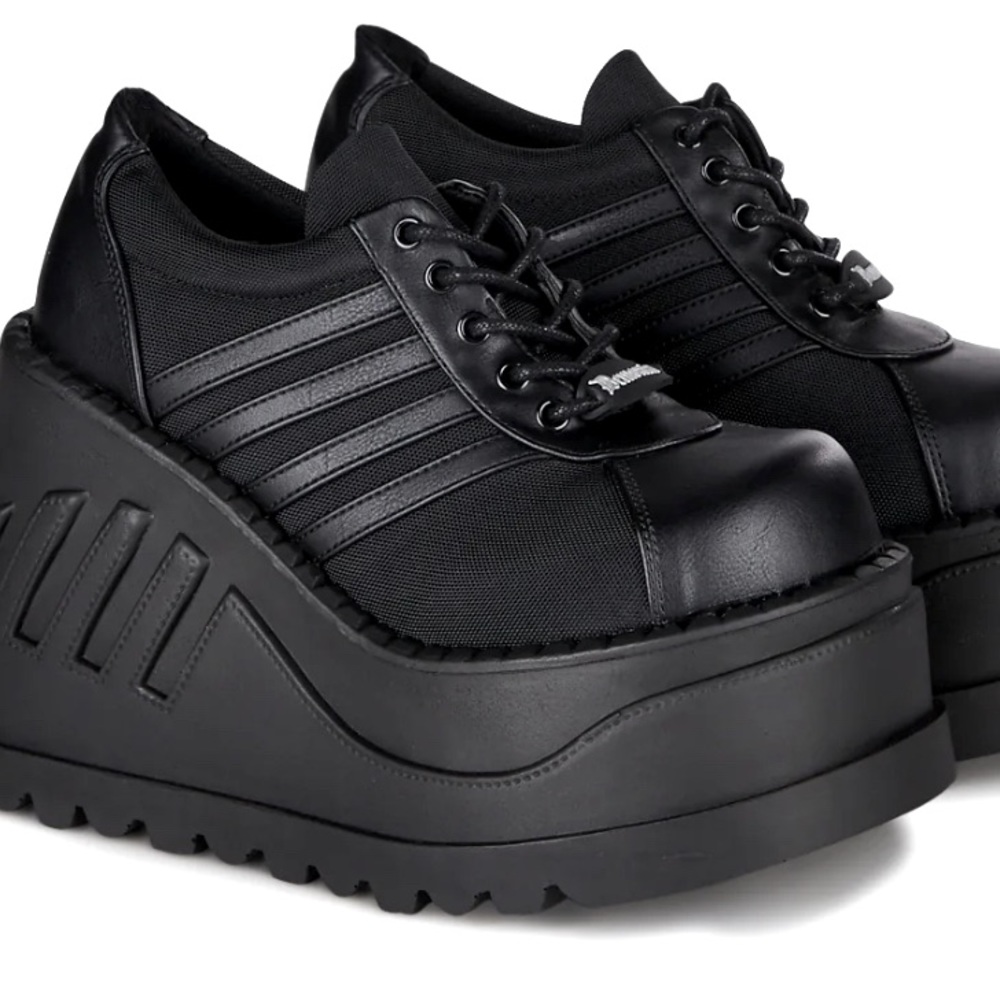 Demonia stomp boots
